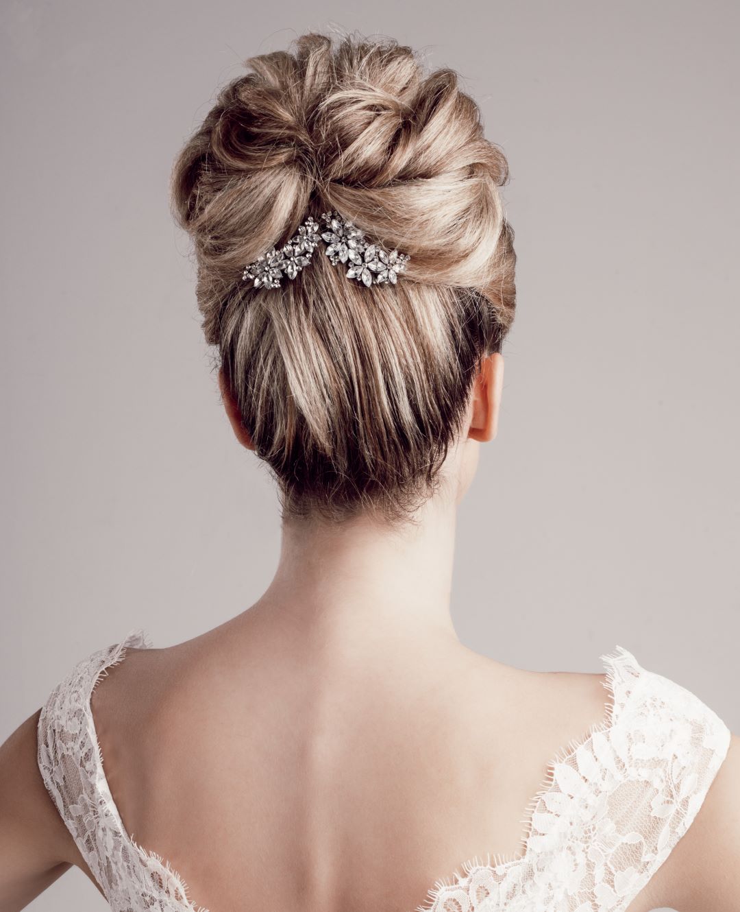 capelli raccolti da sposa