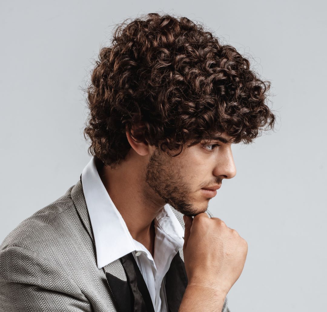 capelli ricci uomo